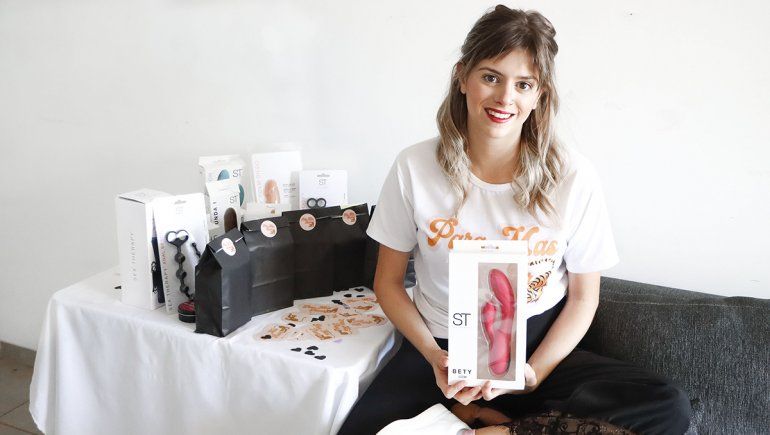 Sofía, la cipoleña que sueña con ser sexóloga y la rompe con su emprendimiento