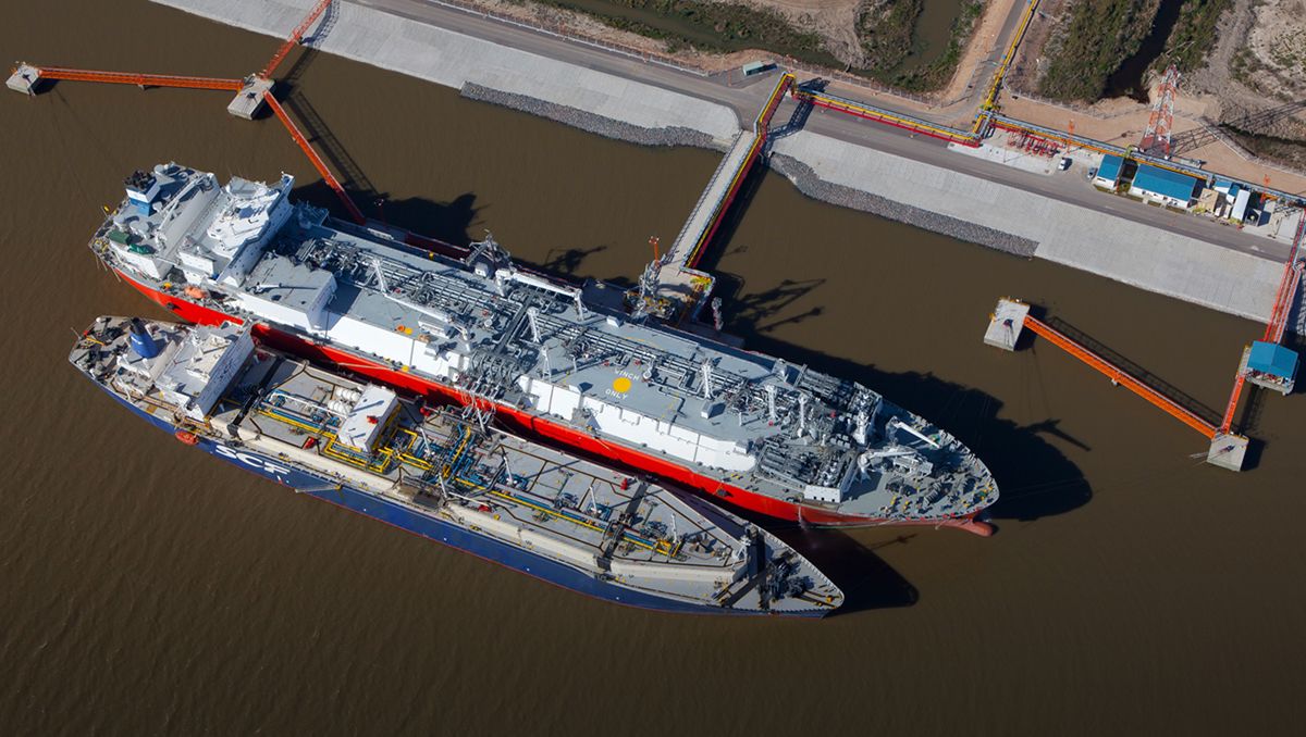 En 2026, Enarsa se correrá de la compra de barcos de GNL.