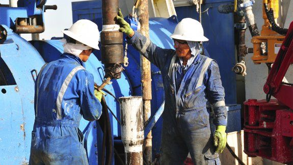 Los petroleros levantaron el paro en Río Negro