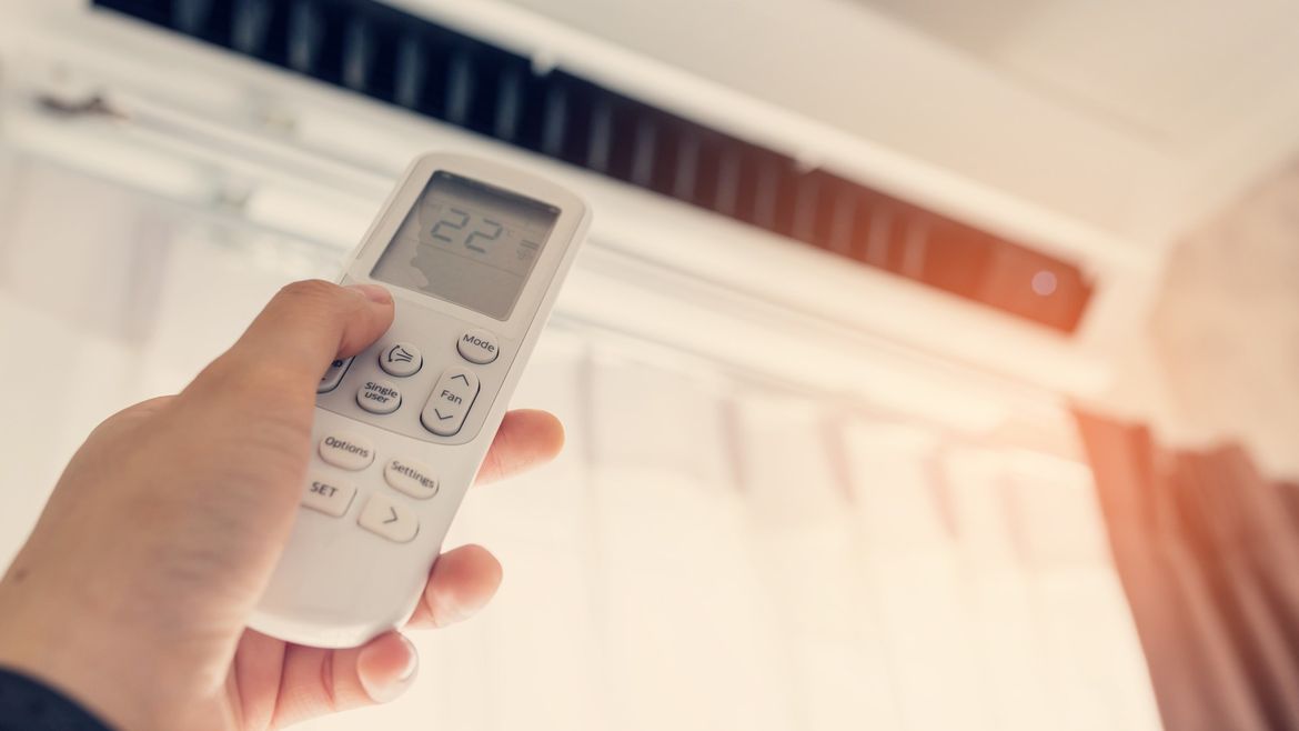 La falta de limpieza en el aire acondicionado favorece hongos, malos olores y goteos internos.