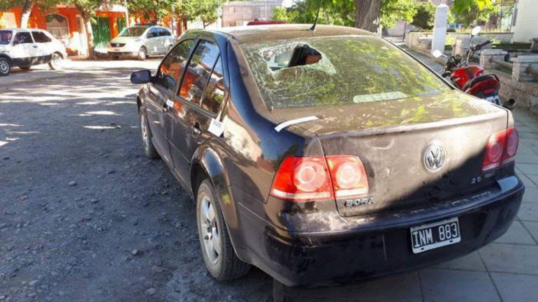 Guerra narco en Roca: con una ametralladora balearon 3 casas y hay 2 heridos