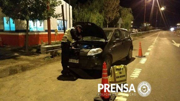 cayo en chinchinales con un auto robado en cipolletti