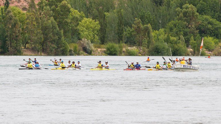 Los españoles no bajan el ritmo en la Regata del Río Negro