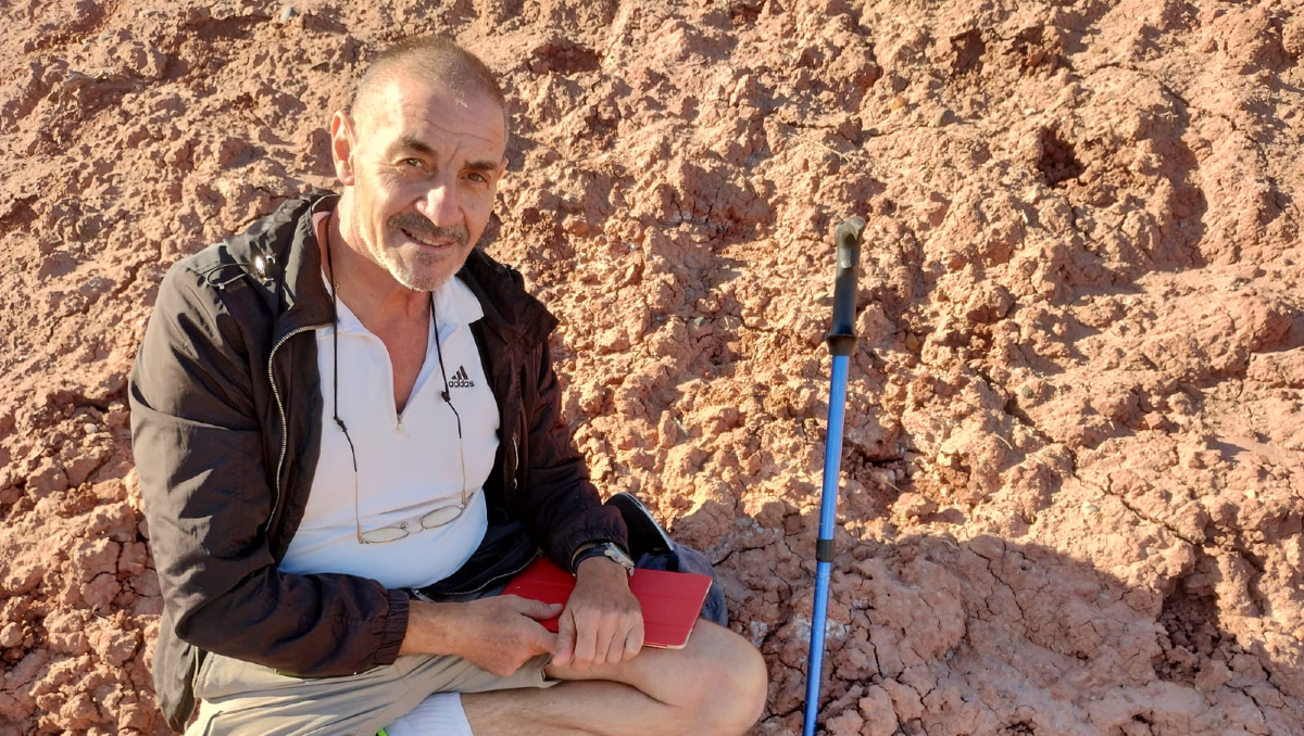 Murió en Neuquén el reconocido paleontólogo Jorge Calvo