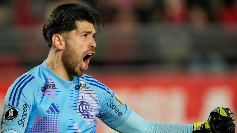 Agustín Rossi figura en los penales: Flamengo eliminó a Estudiantes y jugará la semifinal contra Racing