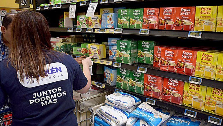 Fernández hará que los municipios controlen los precios de los pequeños comercios