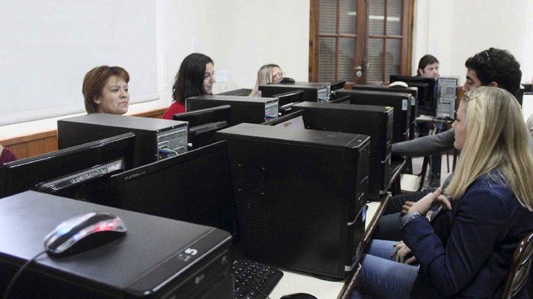 Se anotaron más de 3 mil estatales para el pase a planta