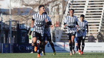 las semifinales de la liga confluencia hacen vibrar el alto valle