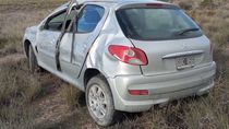 vuelco: una funcionaria provincial se accidento y fue trasladada al hospital