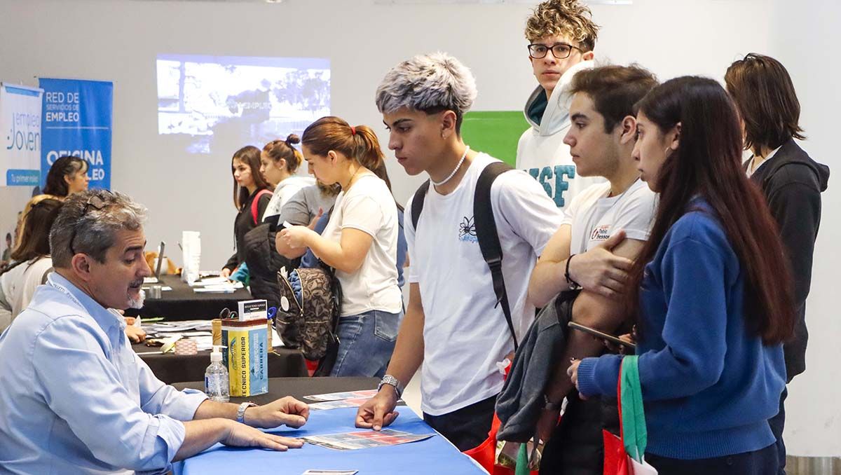 Gran feria de carreras en Cipolletti para decidir qué estudiar