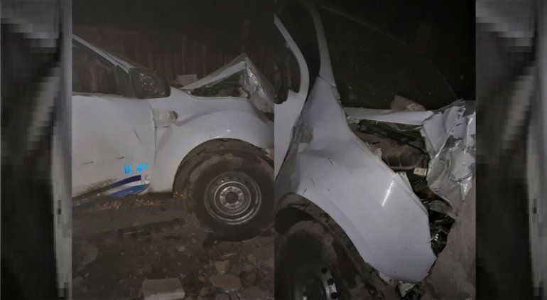Una camioneta de la Policía chocó contra una casa en plena persecución
