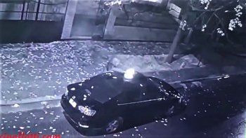 su ex marido le quiso prender fuego el auto en el manzanar su ex marido le quiso prender fuego el auto en el manzanar