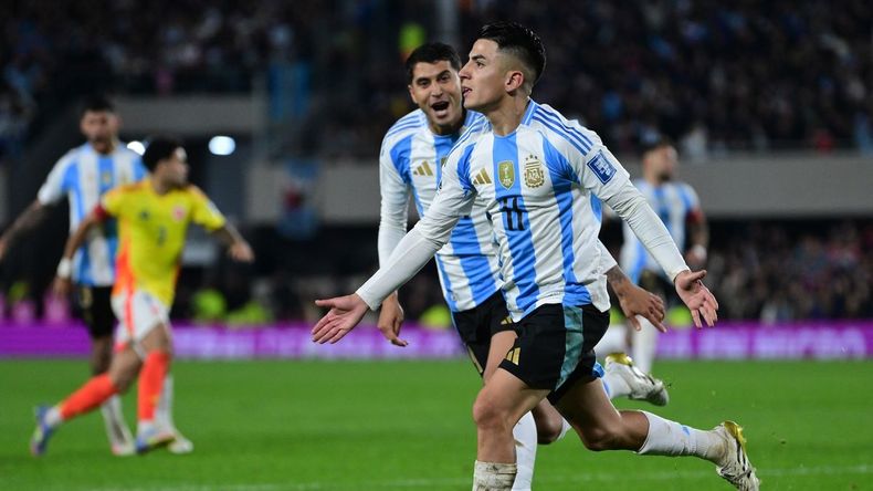Thiago Almada anotó el gol del empate para la Selección Argentina.