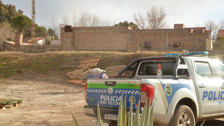 El intento de usurpaci&oacute;n que frustr&oacute; la polic&iacute;a. Foto Antonio Spagnuolo.