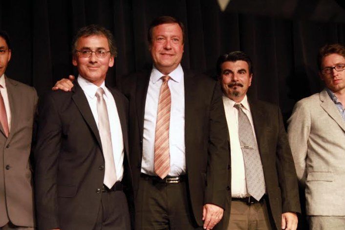 Dina Huapi: Weretilneck acompañó al intendente Rojas en su asunción