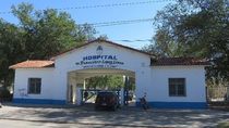 El adolescente apuñalado está internado en el hospital de General Roca. Sufrió un putazo en la zona abdominal y está fuera de peligro. 