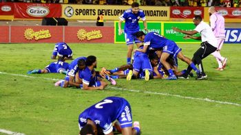 la emocion de un pequeno pais de 156 mil habitantes que clasifico por primera vez a la copa del mundo