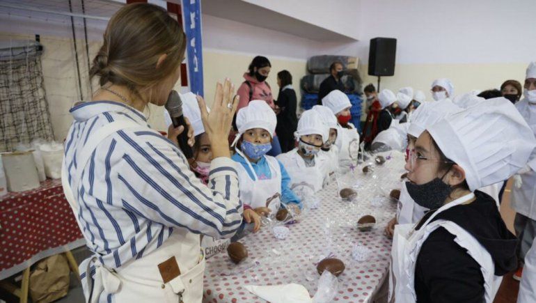 Alumnos rionegrinos se convirtieron en chocolateros por un día