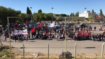 organizaciones sociales cortan el transito de forma total en los puentes carreteros organizaciones sociales cortan el transito de forma total en los puentes carreteros