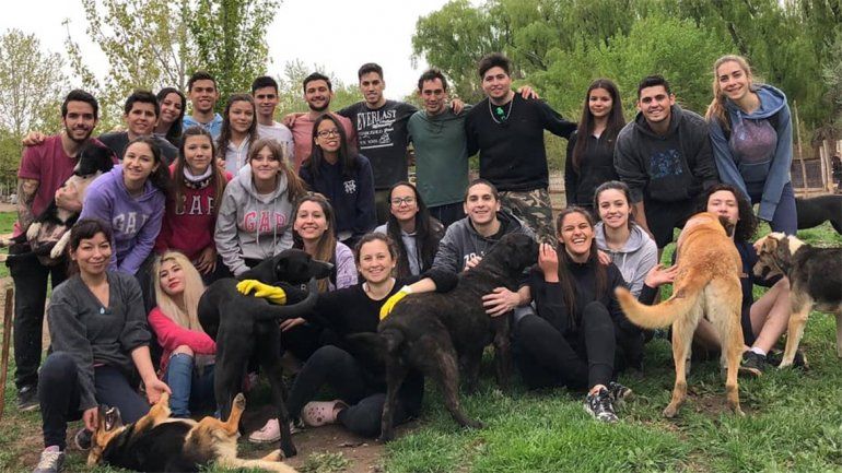 Un nuevo grupo de jóvenes se suma al refugio de la Isla Jordán