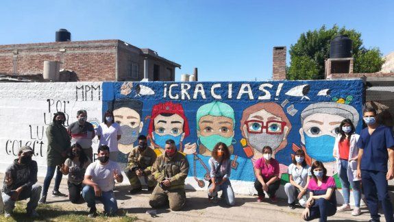 El mural de la pandemia que agradece la lucha de los esenciales