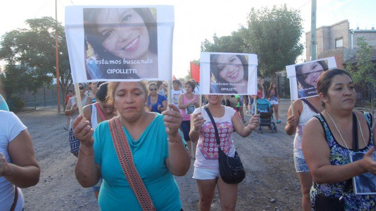 Familiares y amigos también hicieron marchas por la aparición de Emilia.