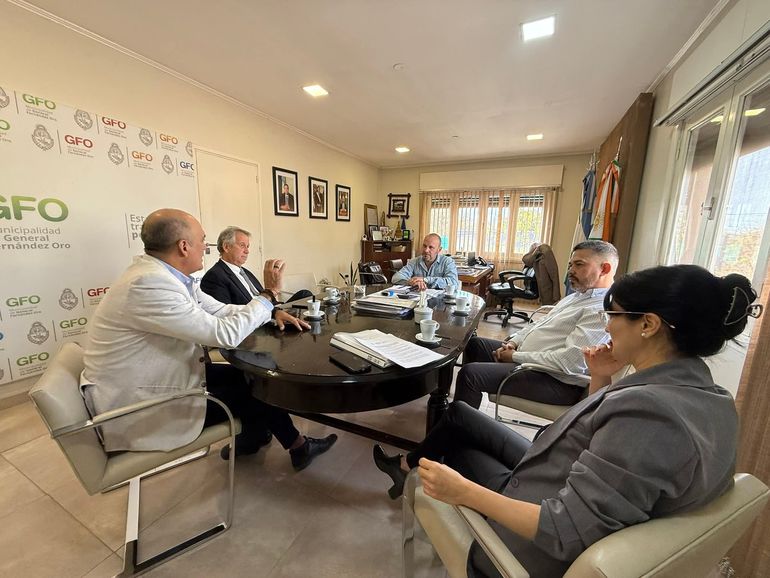 La reunión contó con la participación de varios representantes de distintos organismos judiciales.