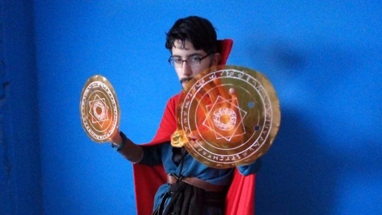 El boliche Décadas se llenó de jóvenes amantes de los animés