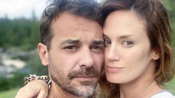 El romance de la modelo y el productor se dio frente a las cámaras de Showmatch, como si fuera un reality show.