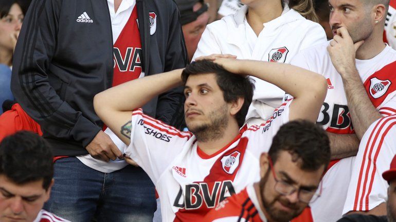 Clausuraron el Monumental por exceso de público