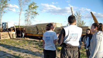 en el valle hay 7000 familias viviendo en tomas