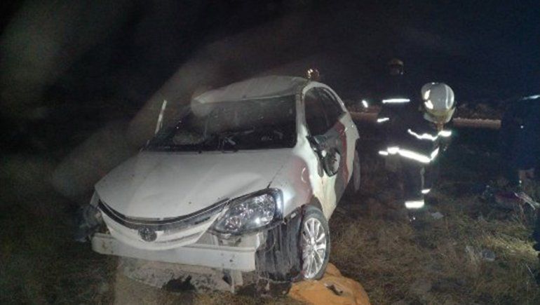 Una familia cipoleña sufrió un brutal vuelco cerca de El Huecú