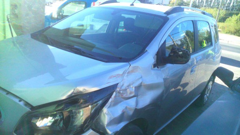 Completamente borracho, chocó tres veces y fue atrapado en la caminera