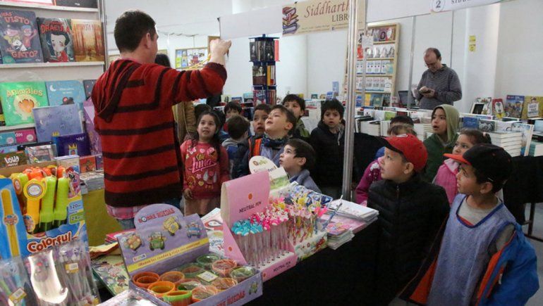 Varias escuelas ya pasaron por la Feria del Libro