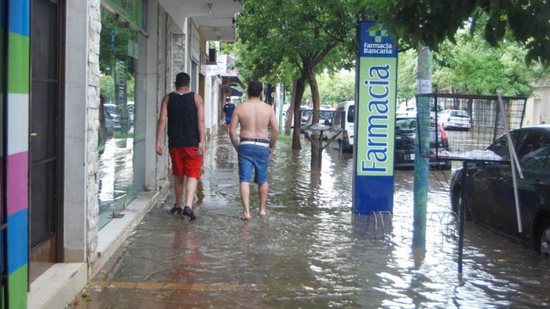 El Año Nuevo llegó con un temporal en Cipolletti