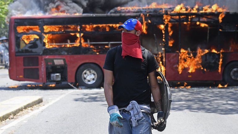 Las imágenes más impactantes de los enfrentamientos en Venezuela