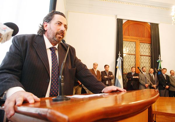 Fue el intendente Soria el que decidió atacar en forma artera al gobierno