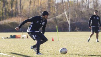 Nicolás Trecco, delantero de Cipolletti.