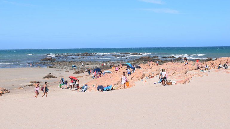 Piedras Coloradas, algo más que playas extensas