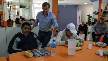 tortoriello festejo el 25 de mayo con los abuelos del cite