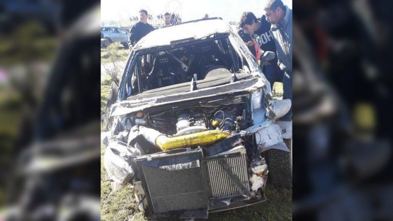 Palazo en el rally: Nalbandian volcó y su auto quedó destrozado