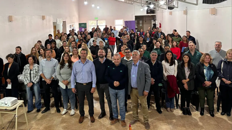 Cipolletti participó de la primera reunión del Consejo Provincial de Cultura para definir acciones del año. Cipolletti participó de la primera reunión del Consejo Provincial de Cultura para definir acciones del año.