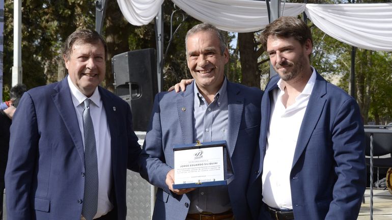 Vecinos de Cipolletti fueron reconocidos por su aporte a la comunidad.