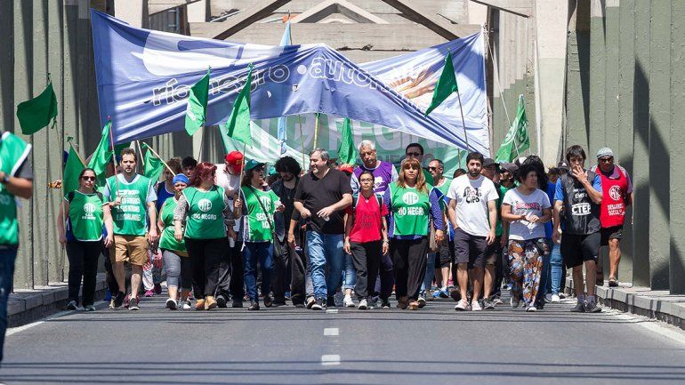 Una medida de fuerza paraliza a la provincia