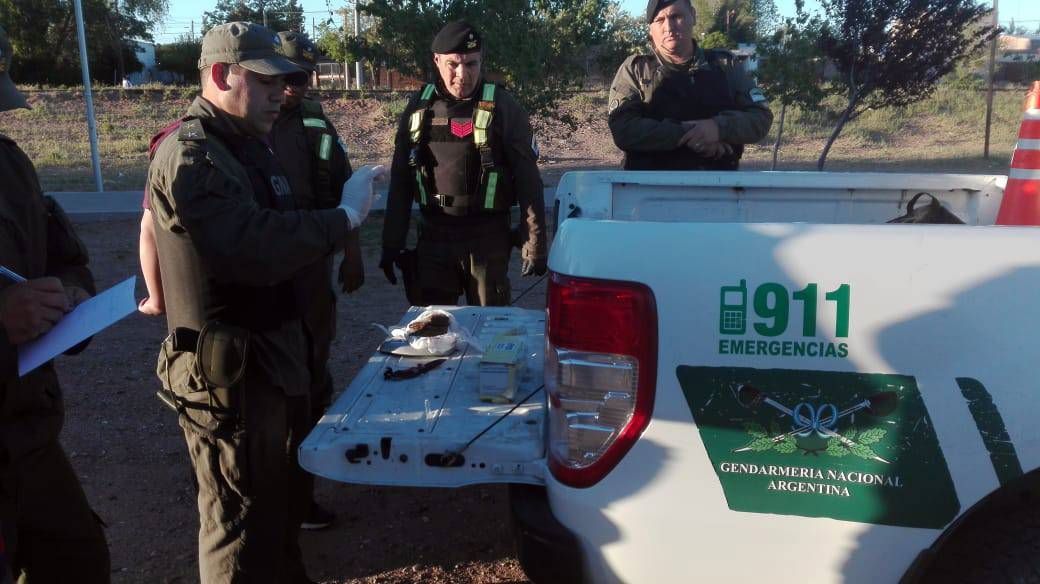 Los implicados traían una gran cantidad de ladrillos de marihuana.