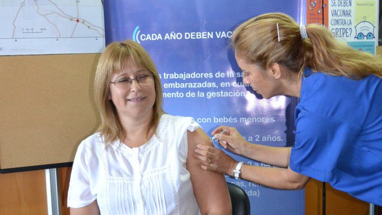 Ya se vacunó el 74% de la población de riesgo en Río Negro