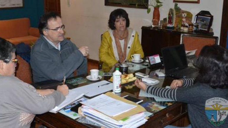 Confirman que el agua de Allen no está contaminada