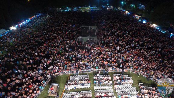 La Fiesta de la Pera, a pleno, en una de las ediciones anteriores.