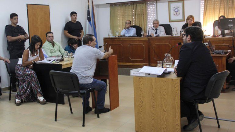 El juicio oral por estafas con oficios judiciales dio ayer un vuelco importante cuando uno de los acusados dijo que Forno era su nexo en el Poder Judicial.&nbsp;