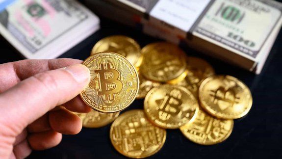 Estafa virtual: le robaron 11 mil dólares en criptomonedas